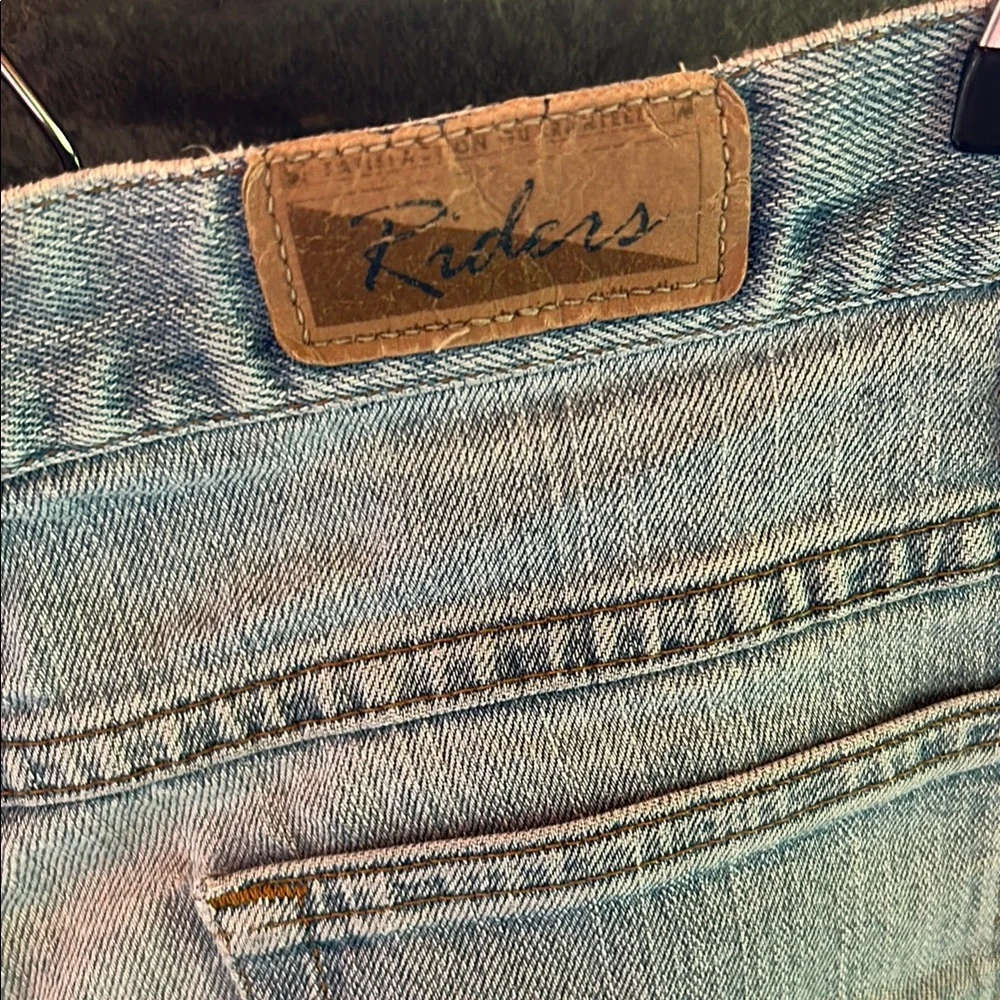 Riders by Lee cut off Jean Shorts Light Blue with Frayed ends; size 10M;so comfy